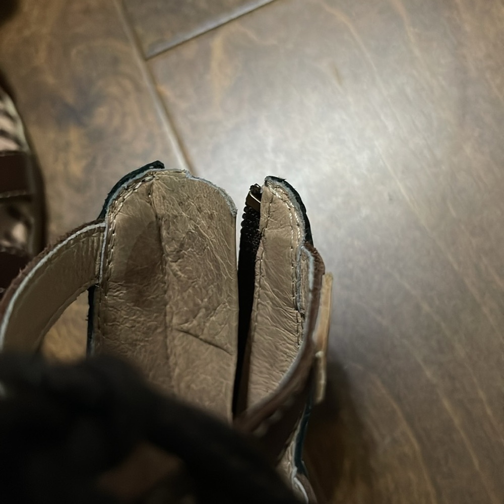 Pikolinos leather sandals. - Picture 10 of 11